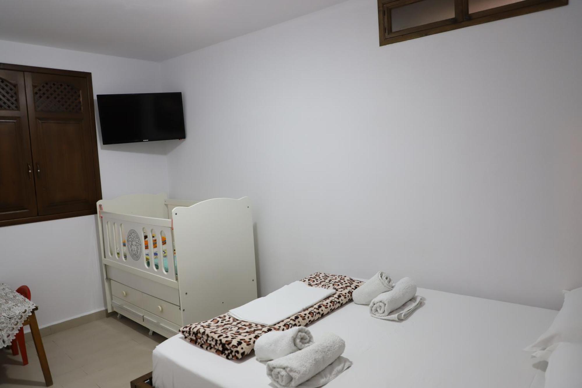 Apartment Altin In Old Town Berat Exterior photo