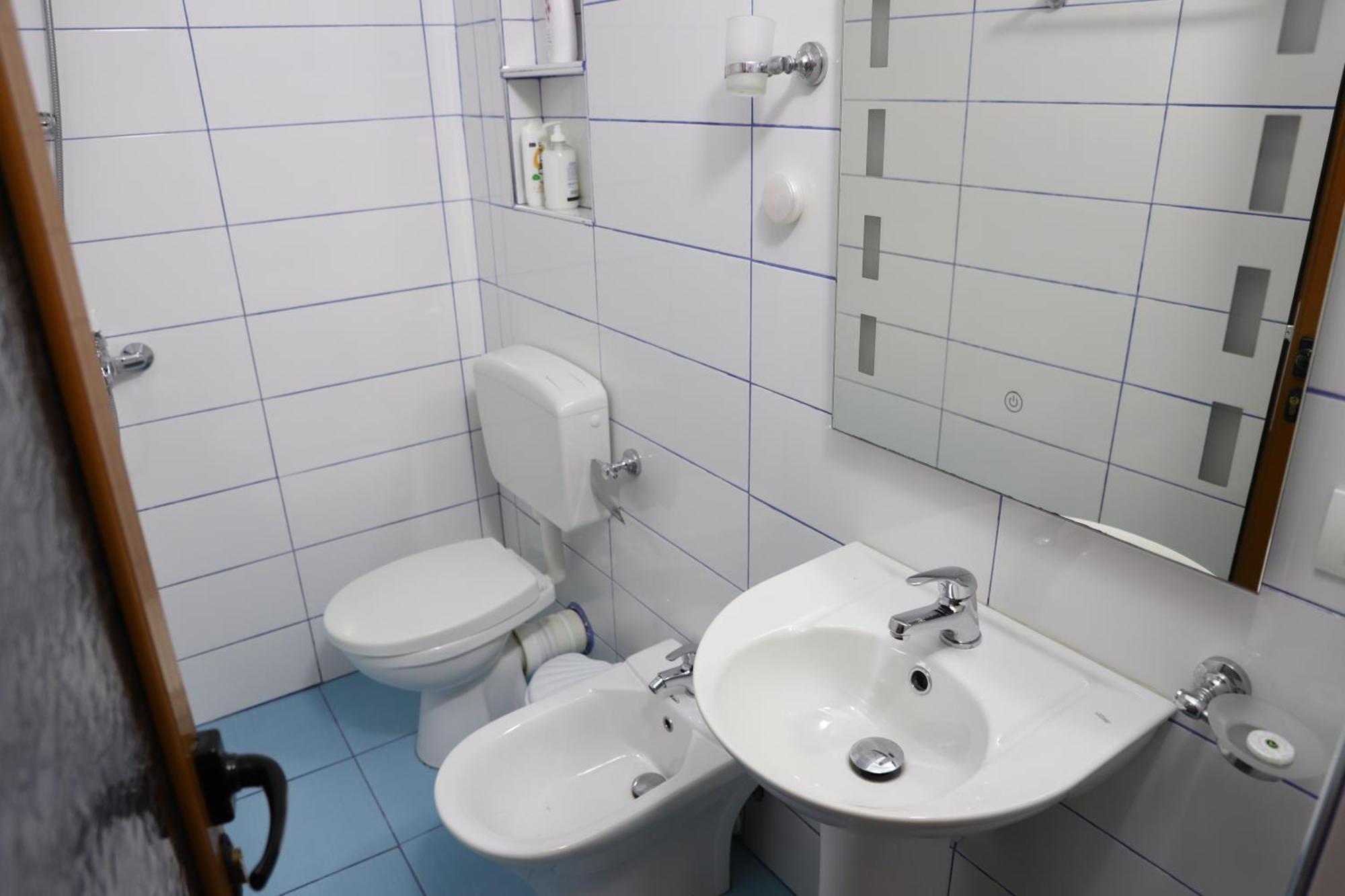 Apartment Altin In Old Town Berat Exterior photo